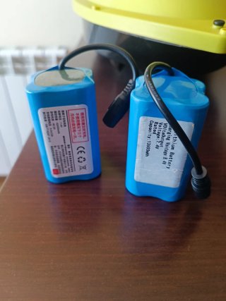Barco cebador con gps y sonda