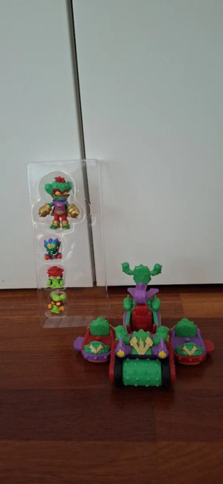 Superthings Spike Roller con Kazoom Kid