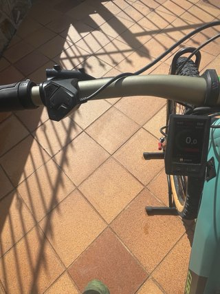 Bici Eléctrica Cube