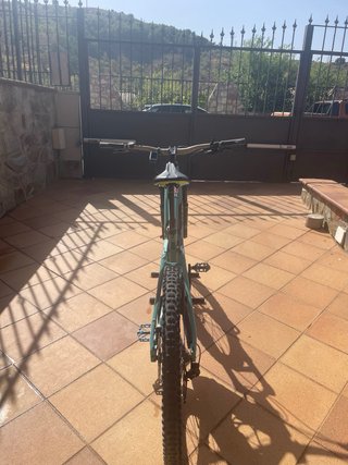 Bici Eléctrica Cube