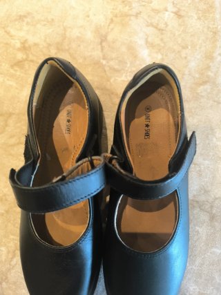 Merceditas colegio negras talla 36