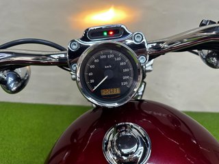 Harley-Davidson 883 Sportster