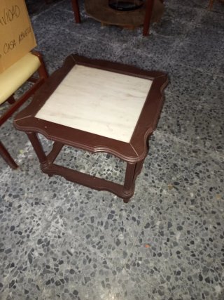 Mesa auxiliar antigua mármol y madera