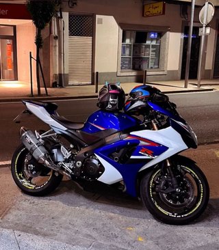 Suzuki GSX-R 1000 K7 Azul/Blanco