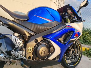 Suzuki GSX-R 1000 K7 Azul/Blanco