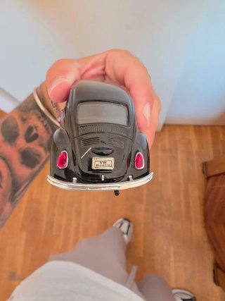 Coche a escala Volkswagen Beetle Clásico