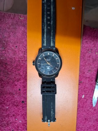 Reloj Marea Cuarzo Negro