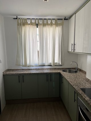 Cocina completa verde y blanca