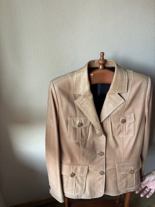Chaqueta de piel beige