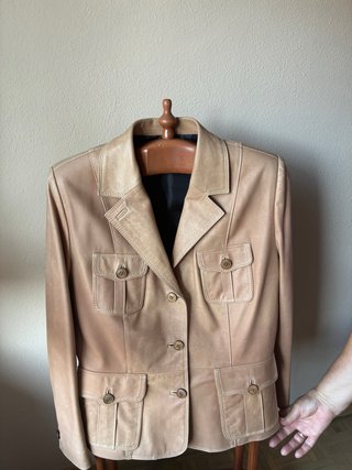 Chaqueta de piel beige