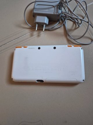 Nintendo New 2DS XL Bianco/Arancione