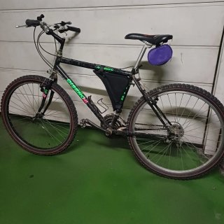 Bicicleta de Montaña Negra