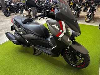 Yamaha X-MAX 400