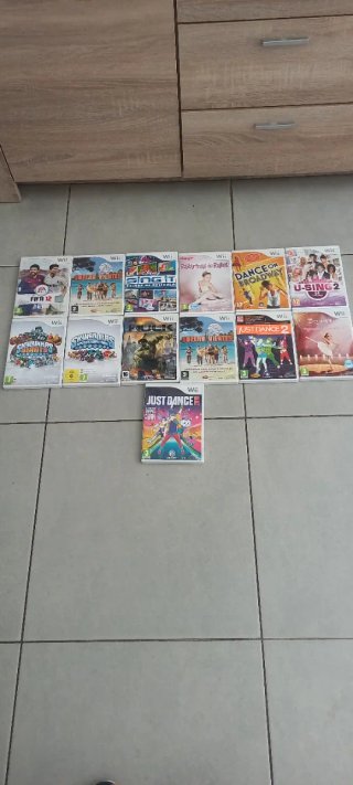 Lote Juegos Wii: FIFA 12, Just Dance, U-Sing 2