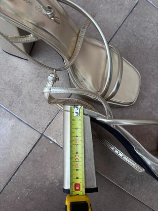 Sandalias Pull&Bear doradas - Talla 37