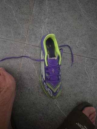 Botas de fútbol Adidas Talla 43.5