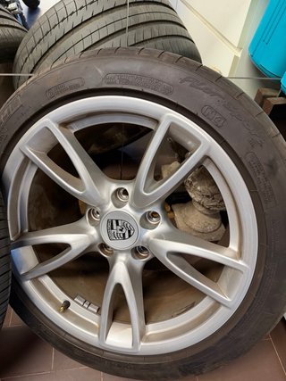 Llantas Porsche Originales con Neumáticos Michelin