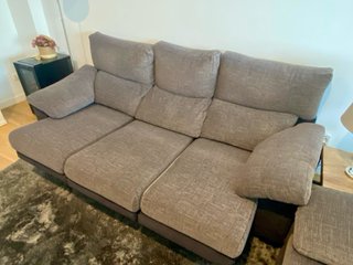 2 sofás grises extensibles de tela