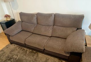 2 sofás grises extensibles de tela