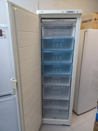 Congelador Vertical Bosch Grande 1.95m