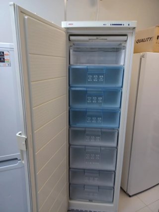 Congelador Vertical Bosch Grande 1.95m