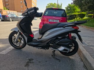 Piaggio Medley "S" 125Cc Gris/Rojo