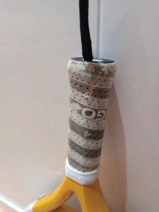 Pala de pádel Artengo amarilla