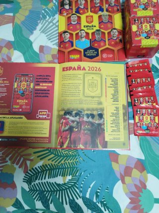 Lote 2 Álbum España 2026 Panini + 13 Sobres