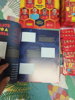 Lote 2 Álbum España 2026 Panini + 13 Sobres