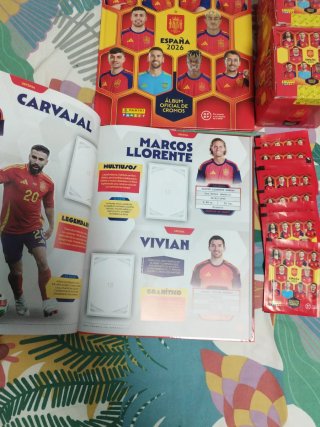 Lote 2 Álbum España 2026 Panini + 13 Sobres