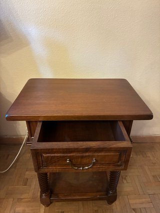 Mesa auxiliar madera nogal con cajón