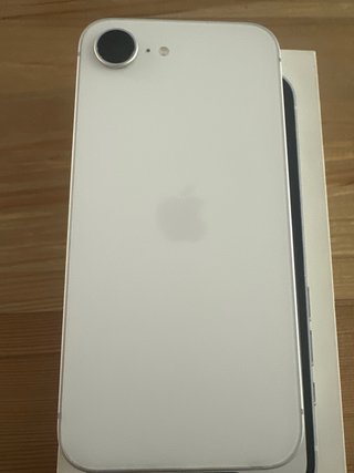 iPhone 16e completo y en perfecto estado, solo