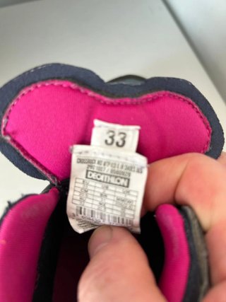 Botas de montaña niña azul y rosa. Talla 33
