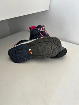 Botas de montaña niña azul y rosa. Talla 33