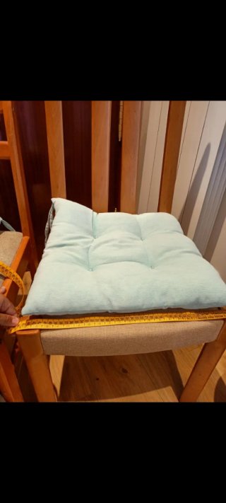 2 Sillas de Madera 5€unidad, el par por 9€