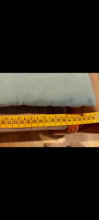 2 Sillas de Madera 5€unidad, el par por 9€