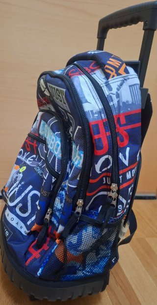 Mochila con ruedas Move. Nueva, a estrenar