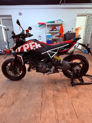 Ducati Hypermotard RVE 2023
