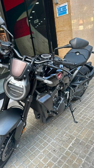 Honda CB 1000 RA Negra