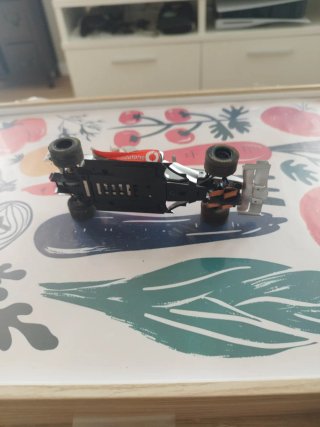 Coche Scalextric Vodafone