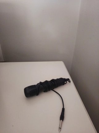 Oferta! Altavoz y micrófono negro en óptimo estado