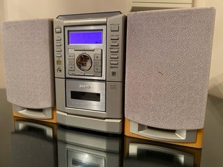 Mini equipo de música SANYO