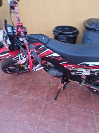 Derbi Senda SM 50 con piezas de recambio