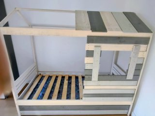 Cama casita nido 2 colchones y mesita