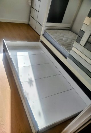Cama casita nido 2 colchones y mesita