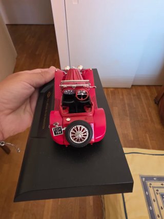 Coche a escala 1:32 Jaguar SS-100 Roadster