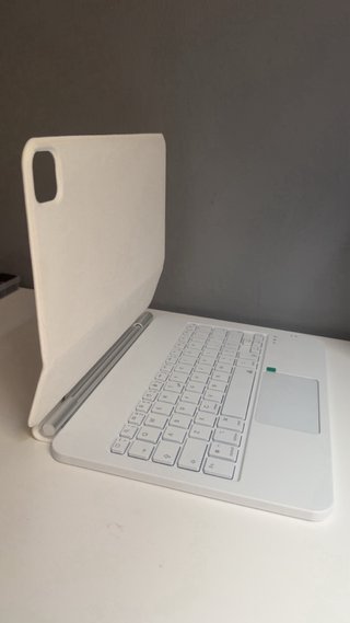 Funda Teclado Magnético iPad Pro 11