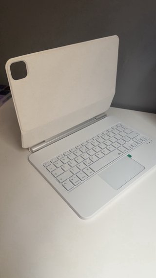 Funda Teclado Magnético iPad Pro 11