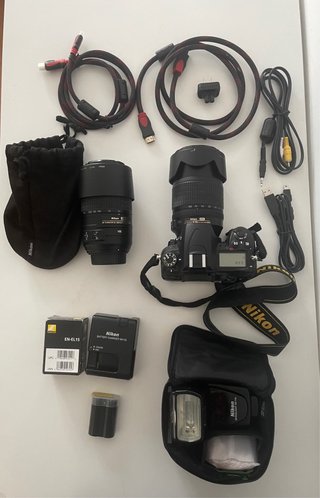 Cámara Nikon Digital Reflex + Accesorios