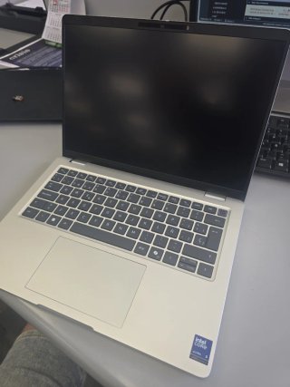 Dell Pro 14 Plus Portátil nuevo en garantía